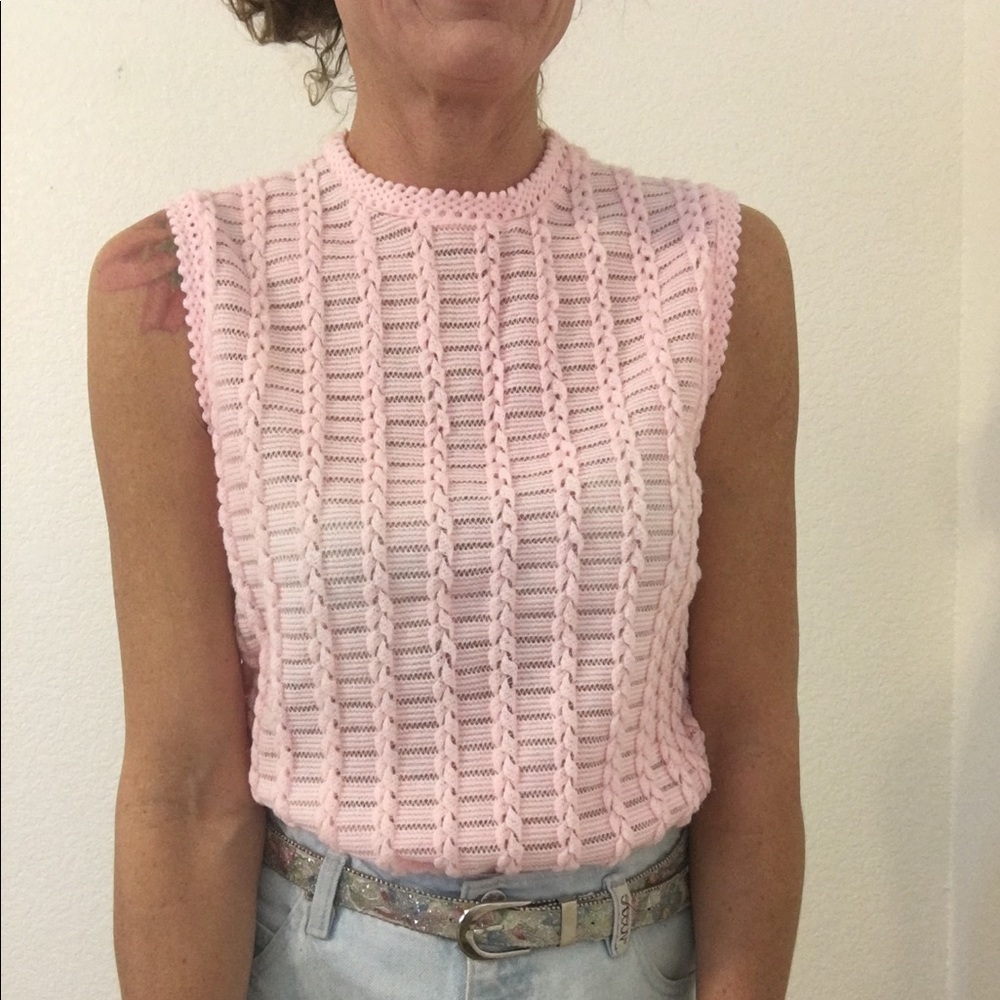 🌺VTG 60's powder pink crotchety top - Picture 2 of 9
